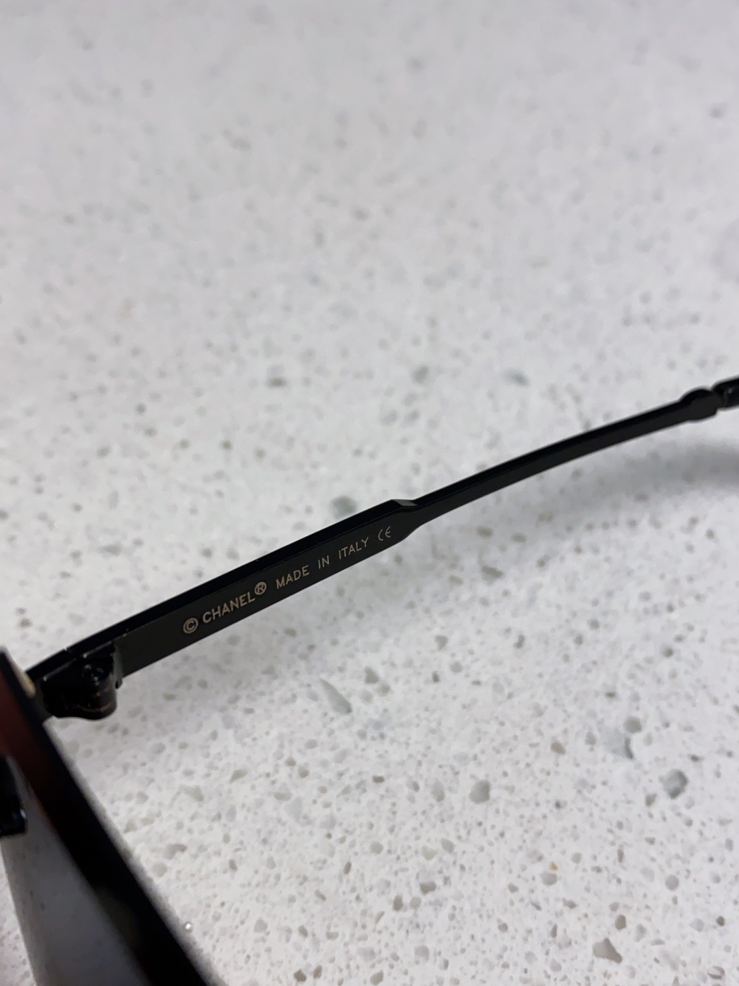 Chanel香奈儿 2025新款欧美复古无框切边墨镜男女潮朋克风金属小方框长方形窄框太阳眼镜 带钻