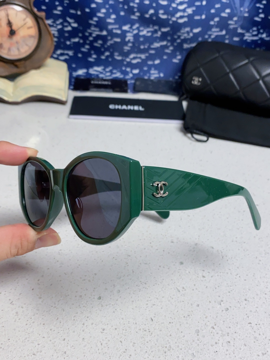  Chanel香奈儿 24新品墨镜女方圆脸太阳眼镜偏光猫眼镜框  宽腿 网红爆款 女士墨镜