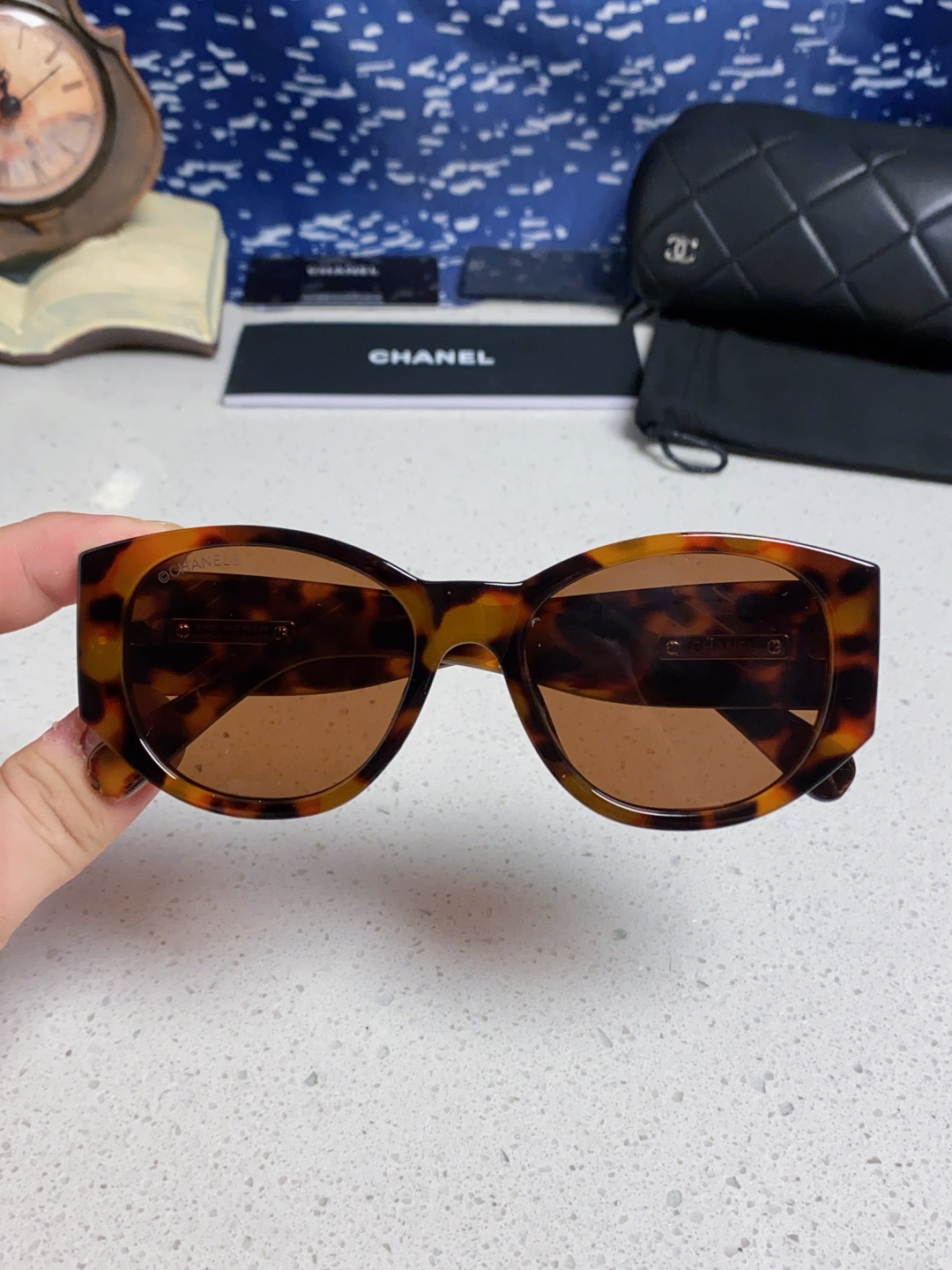  Chanel香奈儿 24新品墨镜女方圆脸太阳眼镜偏光猫眼镜框  宽腿 网红爆款 女士墨镜