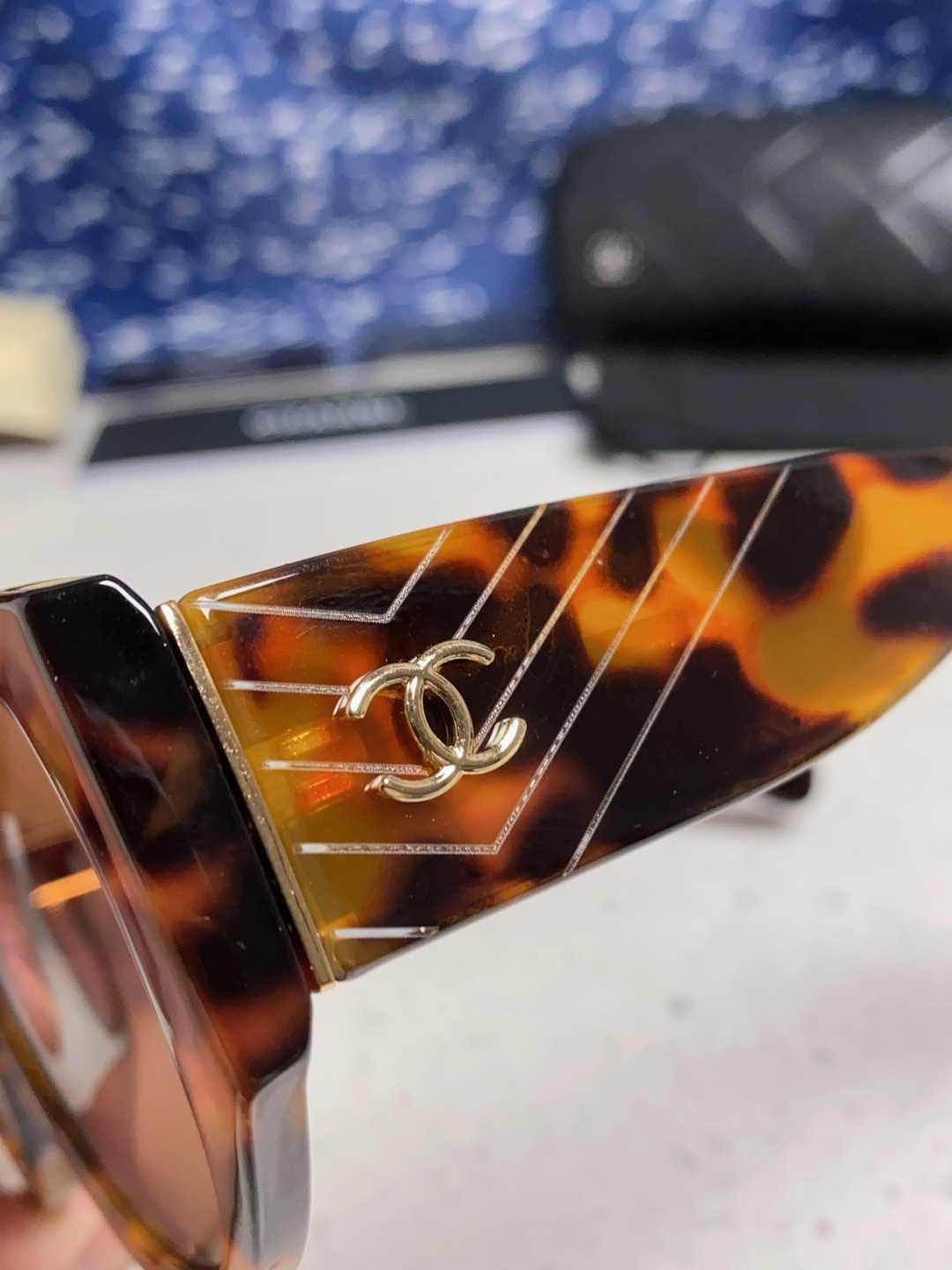  Chanel香奈儿 24新品墨镜女方圆脸太阳眼镜偏光猫眼镜框  宽腿 网红爆款 女士墨镜