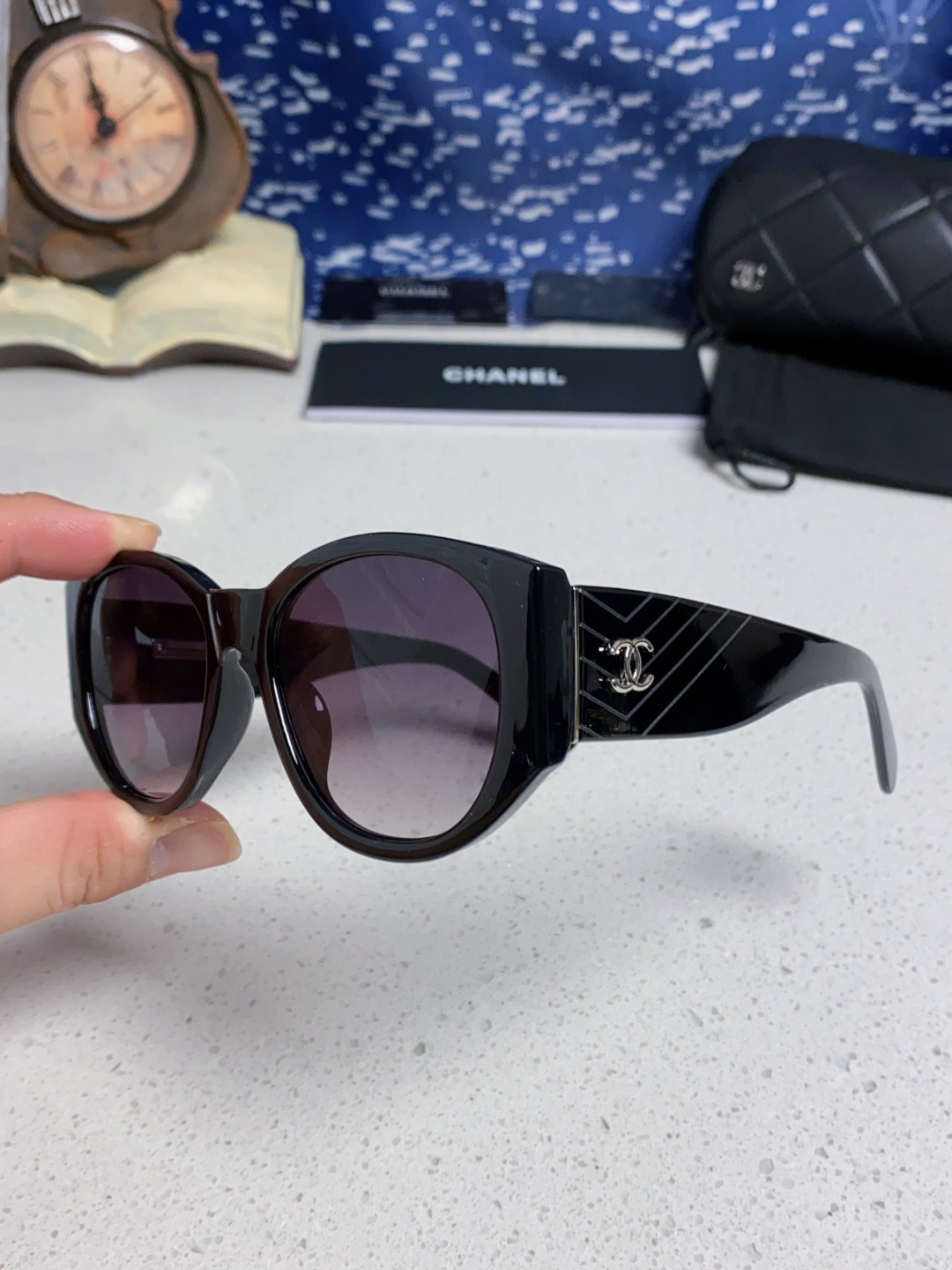  Chanel香奈儿 24新品墨镜女方圆脸太阳眼镜偏光猫眼镜框  宽腿 网红爆款 女士墨镜