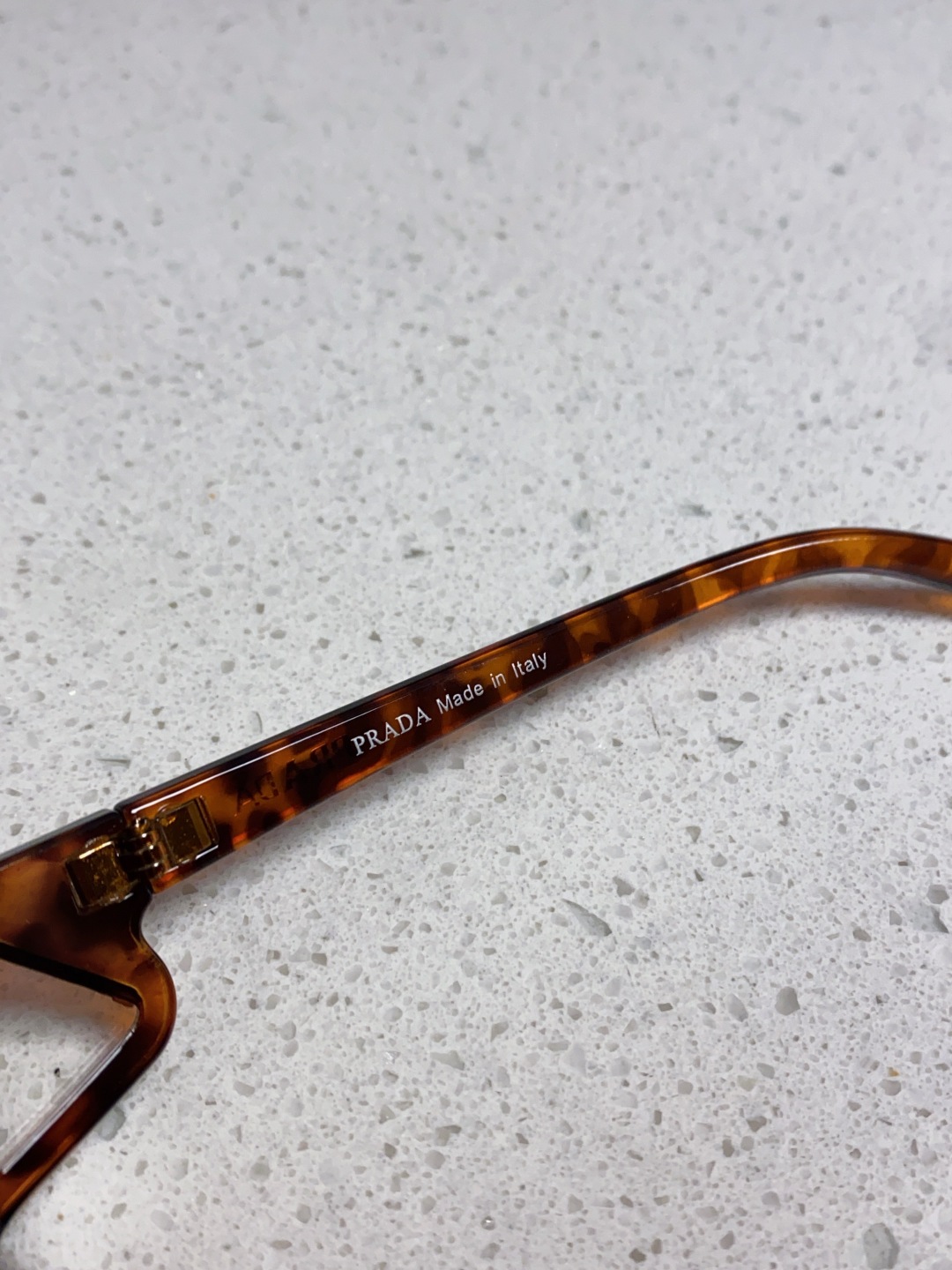 Prada普拉达 2025新款欧美时尚方形护目未来科技感太阳镜时尚潮流设计墨镜可配度数 SPRB03