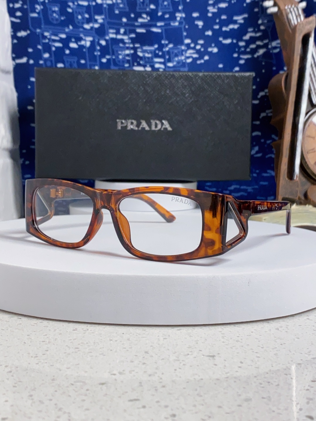 Prada普拉达 2025新款欧美时尚方形护目未来科技感太阳镜时尚潮流设计墨镜可配度数 SPRB03