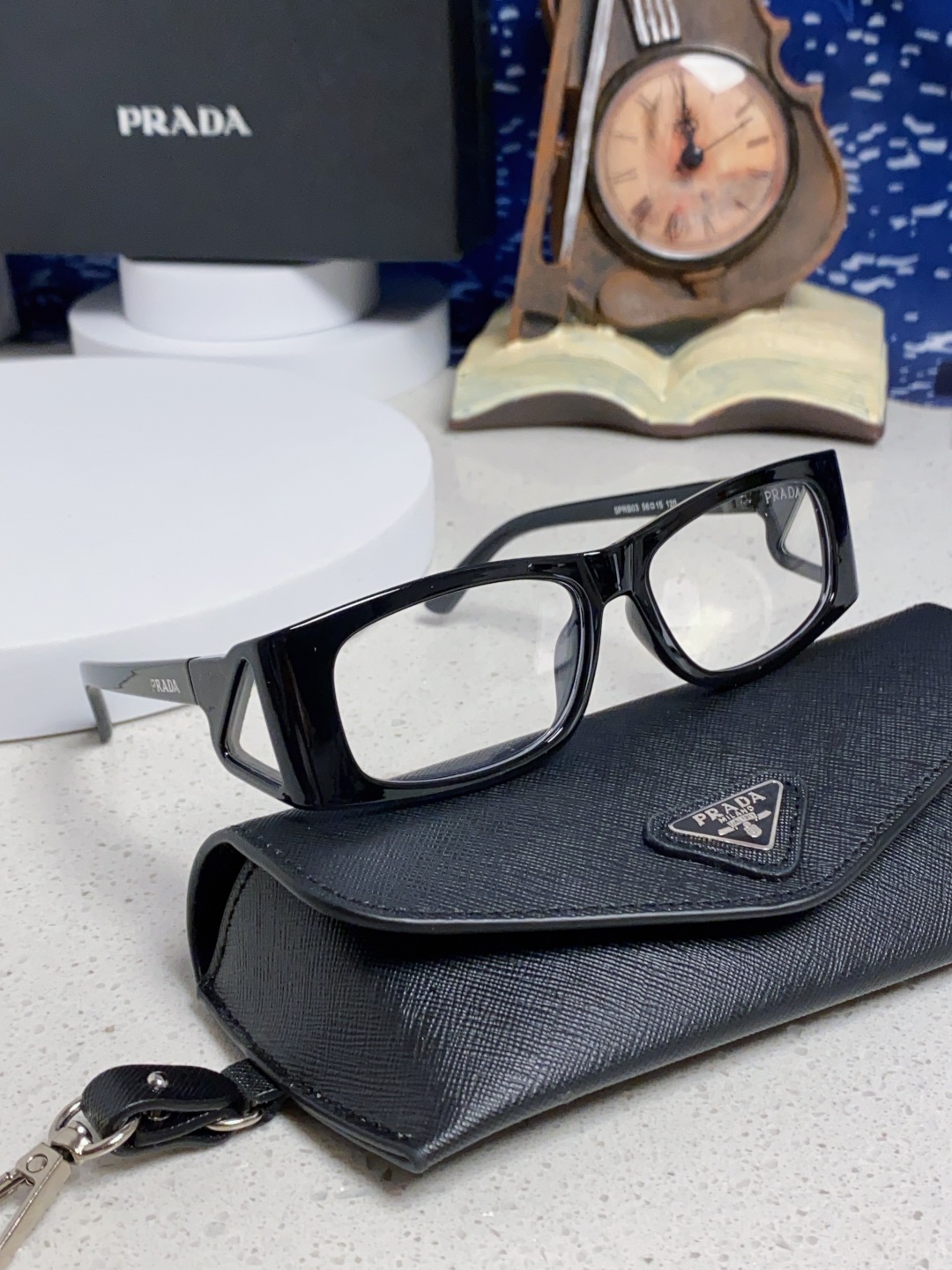 Prada普拉达 2025新款欧美时尚方形护目未来科技感太阳镜时尚潮流设计墨镜可配度数 SPRB03