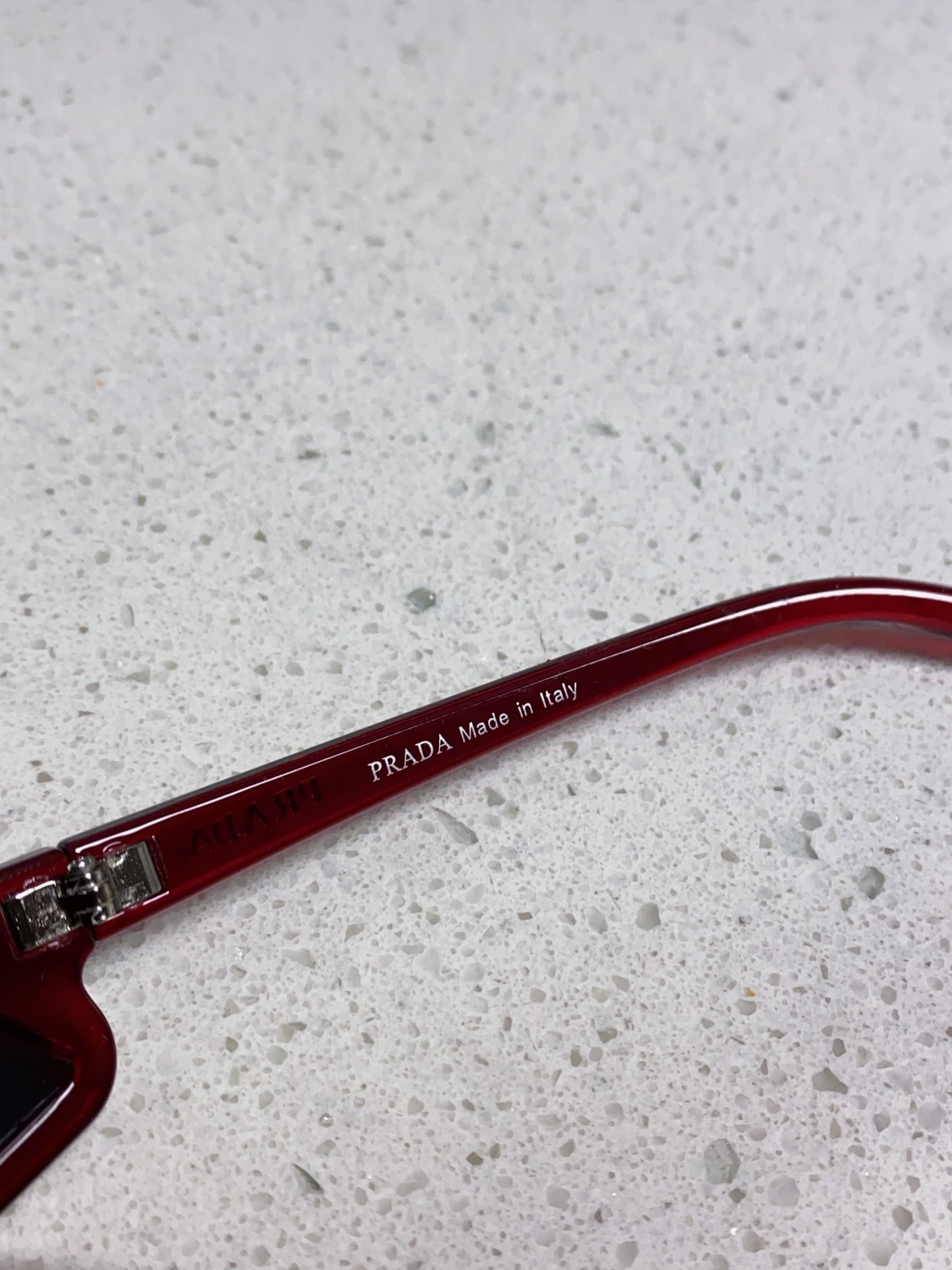 Prada普拉达 2025新款欧美时尚方形护目未来科技感太阳镜时尚潮流设计墨镜可配度数 SPRB03