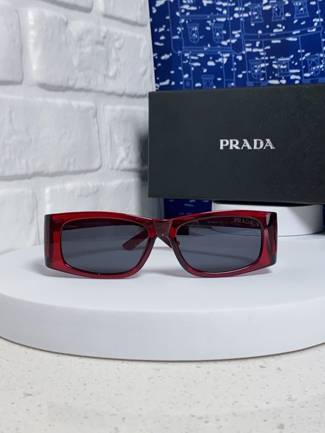 Prada普拉达 2025新款欧美时尚方形护目未来科技感太阳镜时尚潮流设计墨镜可配度数 SPRB03