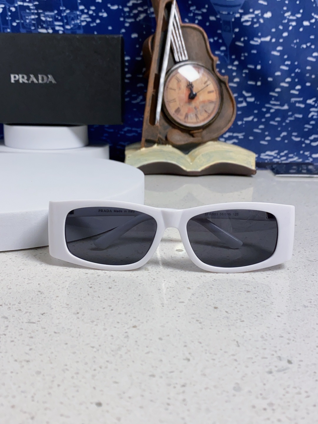 Prada普拉达 2025新款欧美时尚方形护目未来科技感太阳镜时尚潮流设计墨镜可配度数 SPRB03