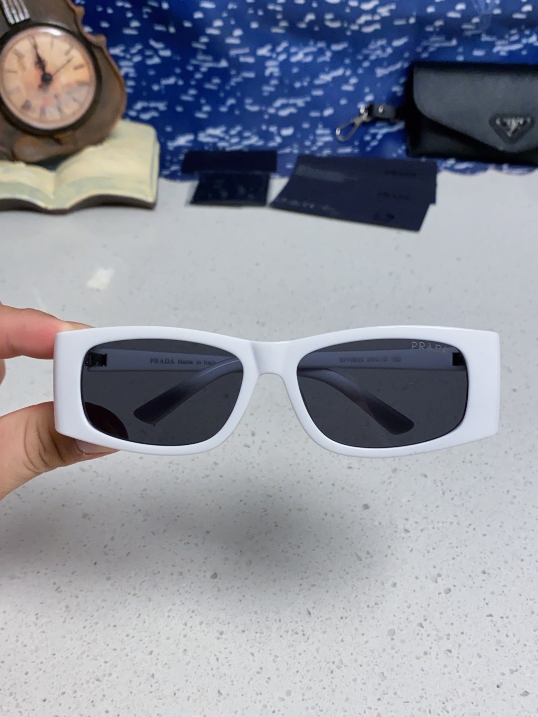 Prada普拉达 2025新款欧美时尚方形护目未来科技感太阳镜时尚潮流设计墨镜可配度数 SPRB03