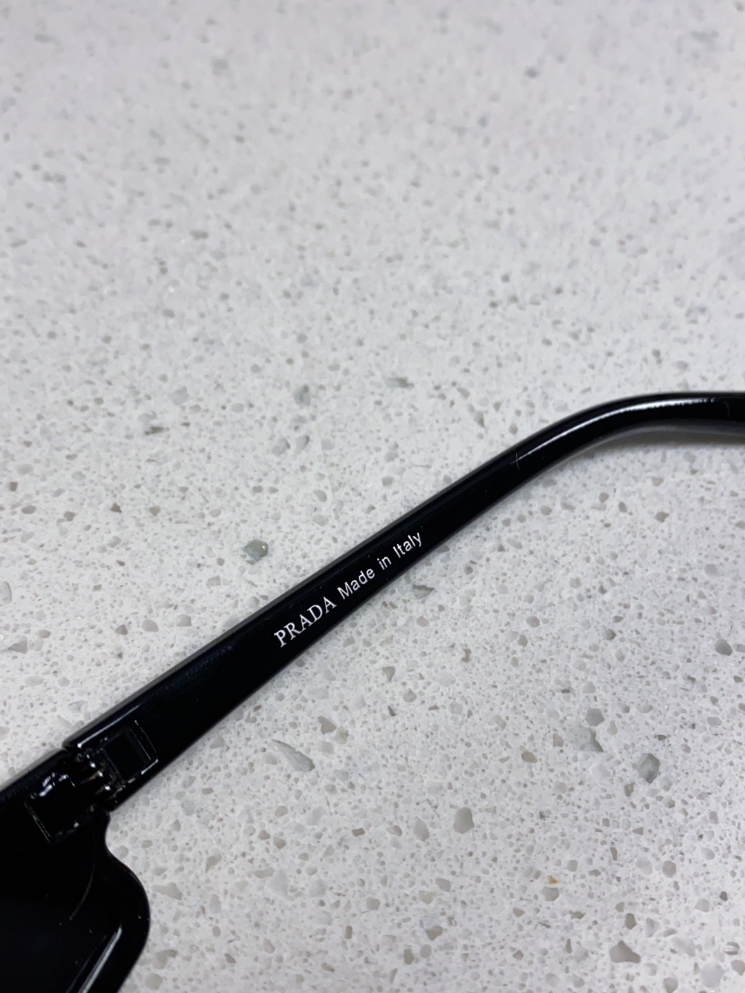 Prada普拉达 2025新款欧美时尚方形护目未来科技感太阳镜时尚潮流设计墨镜可配度数 SPRB03