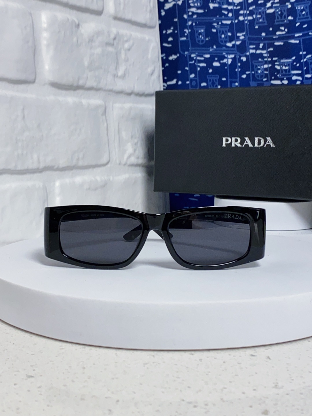 Prada普拉达 2025新款欧美时尚方形护目未来科技感太阳镜时尚潮流设计墨镜可配度数 SPRB03