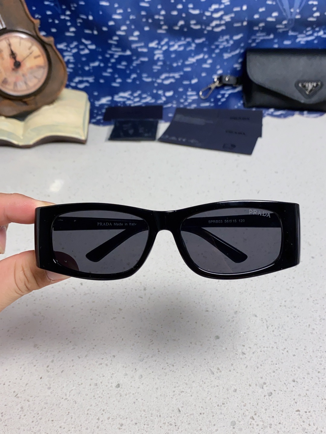 Prada普拉达 2025新款欧美时尚方形护目未来科技感太阳镜时尚潮流设计墨镜可配度数 SPRB03