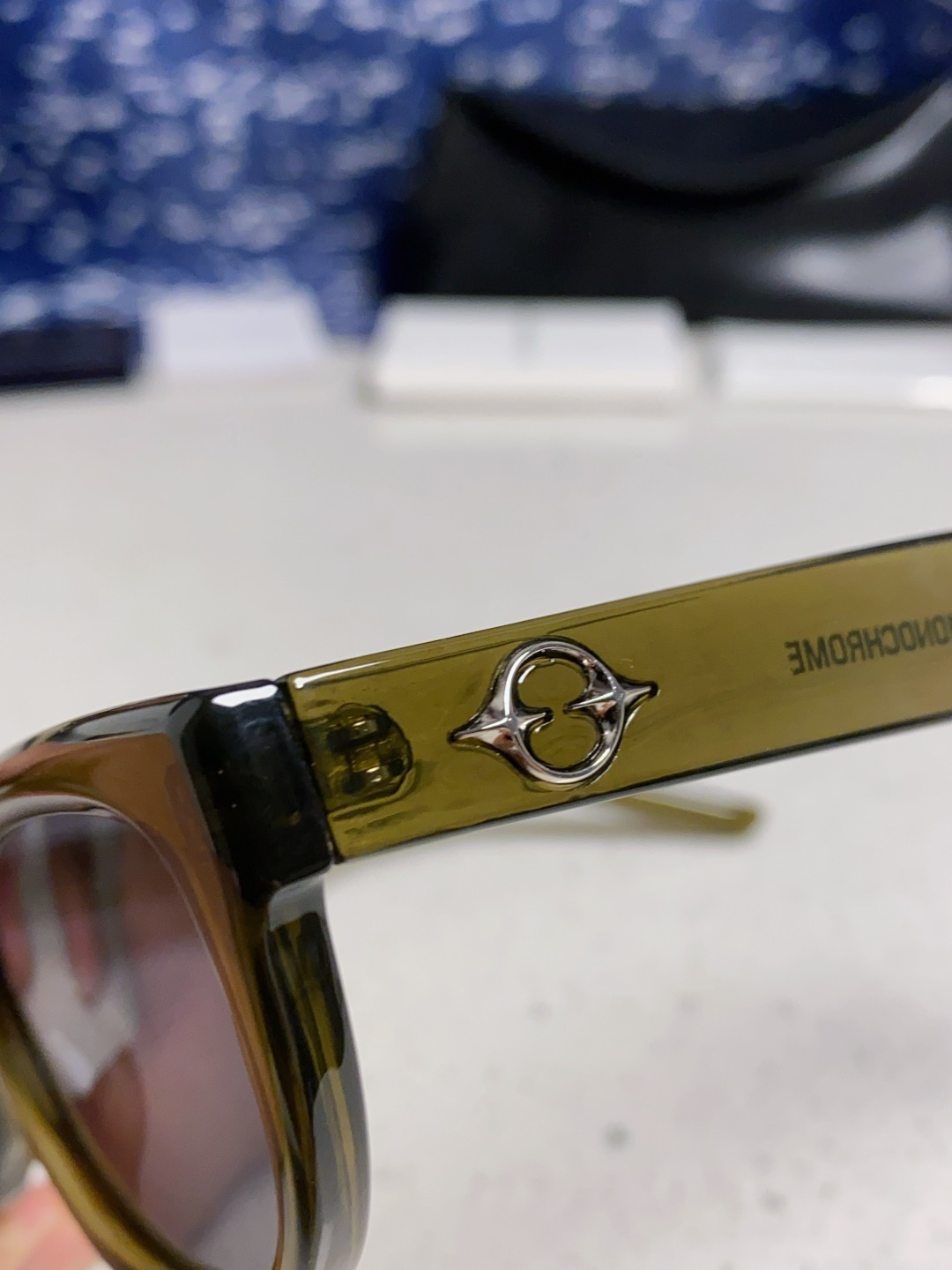 P 105 Gentle Moster(GM) 王嘉尔同款高品质欧美小框墨镜男时尚太阳镜女款防紫外线眼镜驾驶镜椭圆形    型号：Monochrome