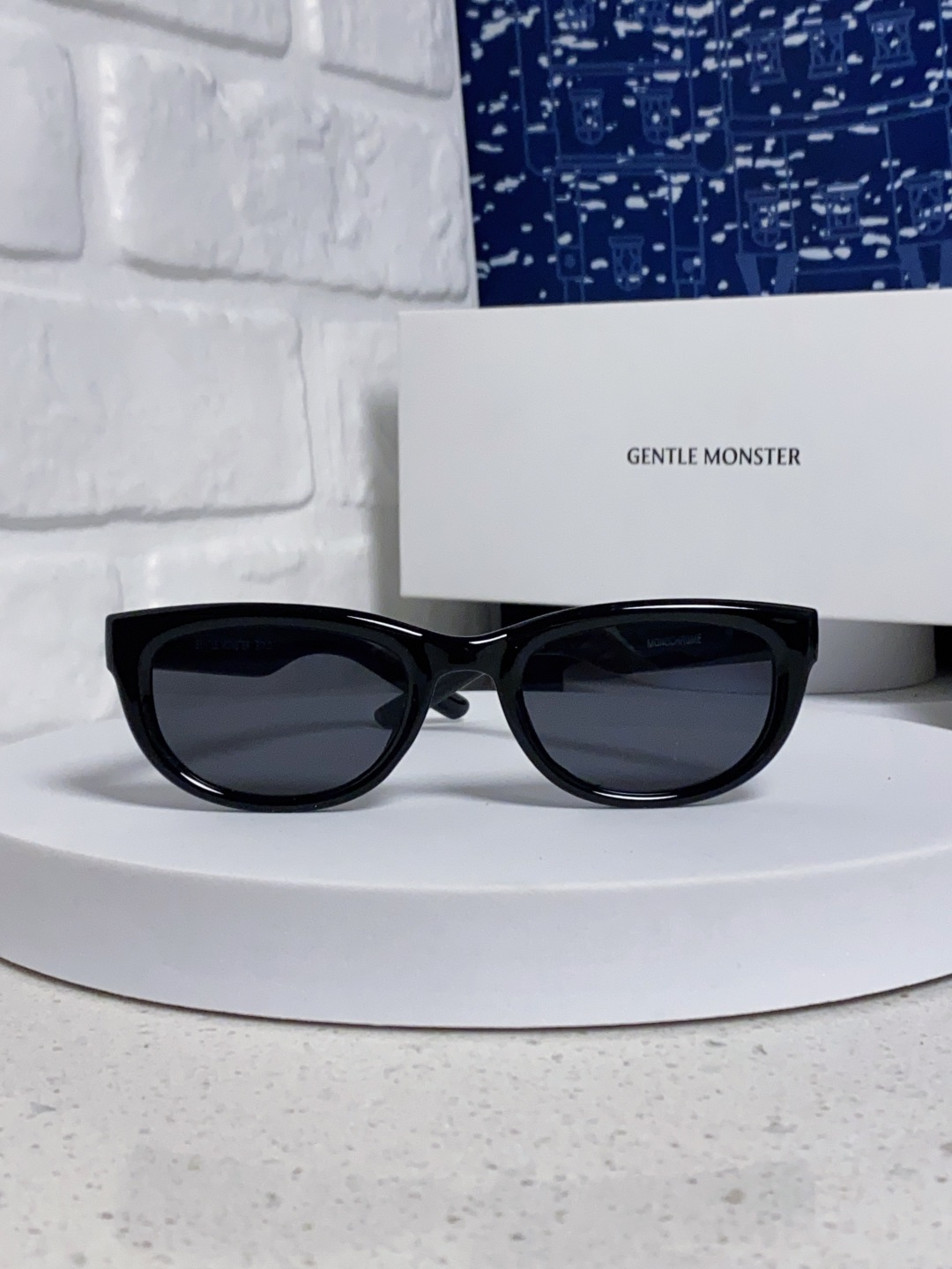 P 105 Gentle Moster(GM) 王嘉尔同款高品质欧美小框墨镜男时尚太阳镜女款防紫外线眼镜驾驶镜椭圆形    型号：Monochrome