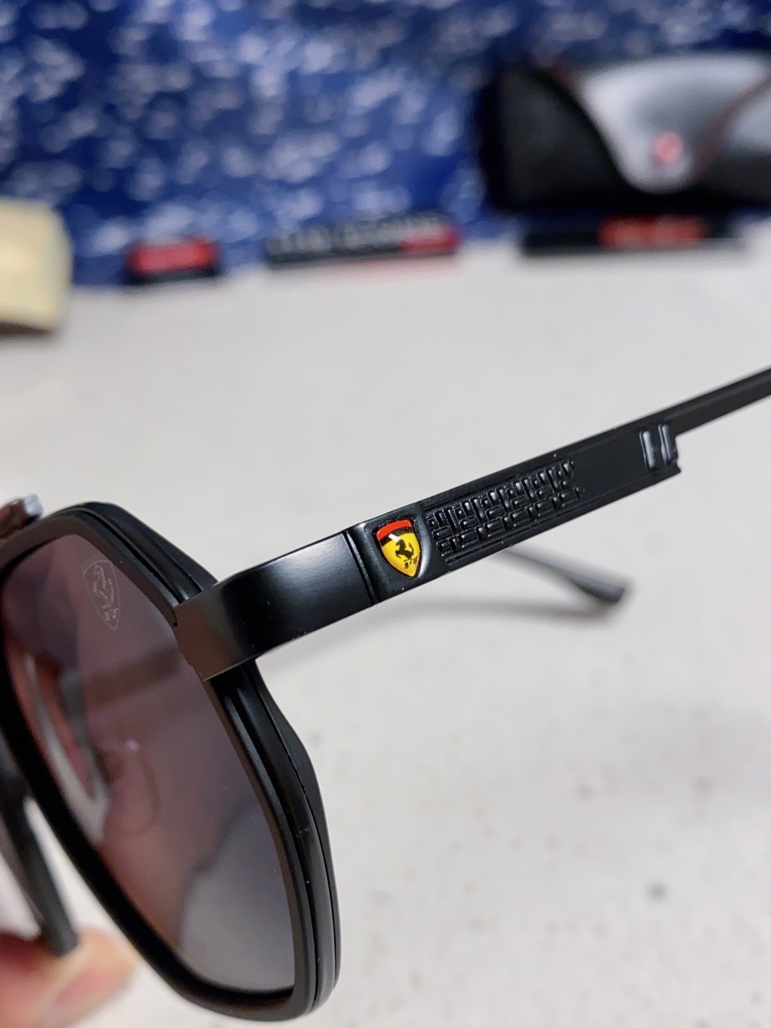 Rayban 雷朋 法拉利联名款 2025新款墨镜偏光夏季太阳镜男高级感蛤蟆镜大框金属防紫外线眼镜 RB