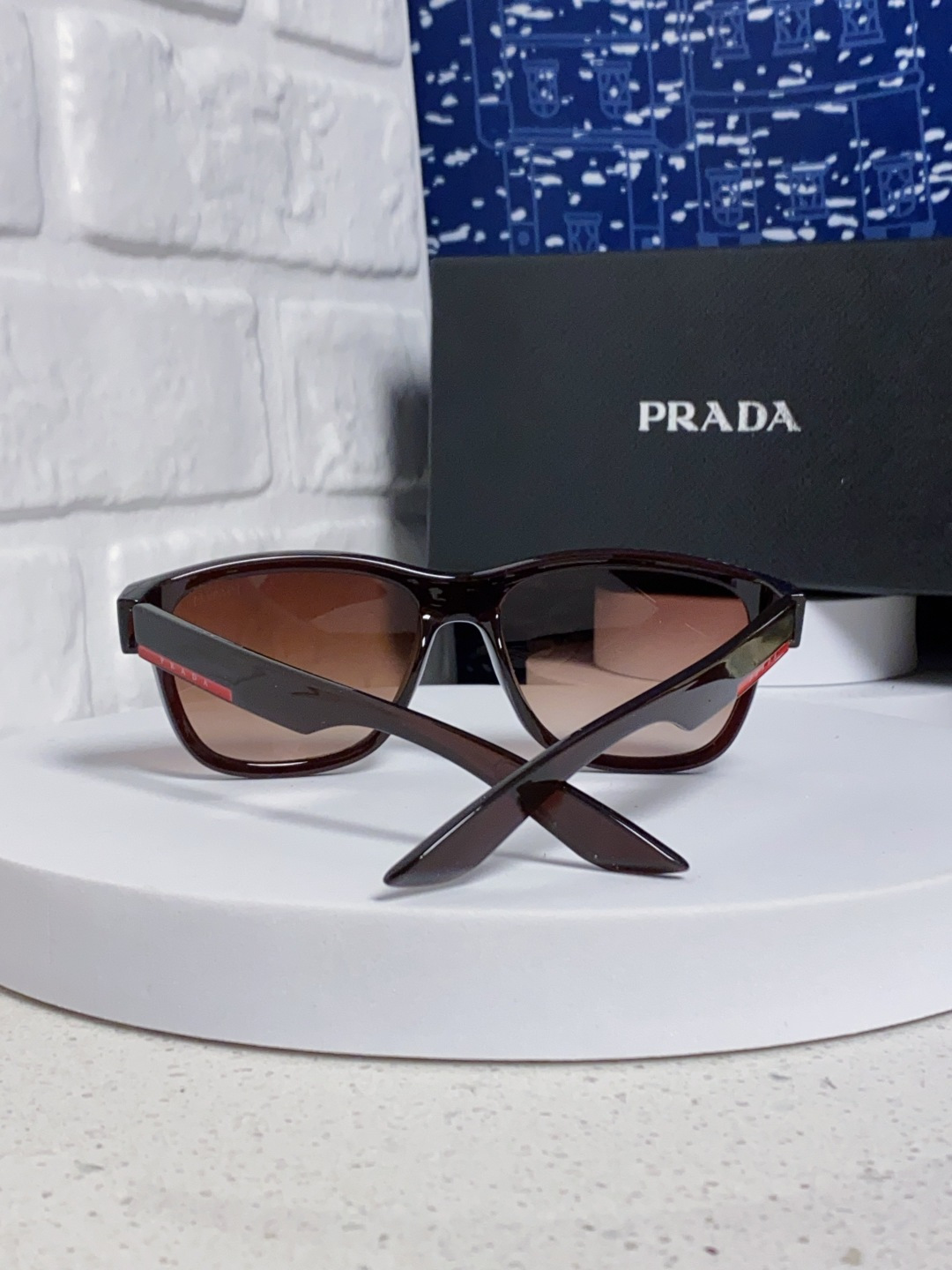  PRADA普拉达 新款男士欧美运动太阳镜女防紫外线流行眼镜通用优雅防晒外贸墨镜