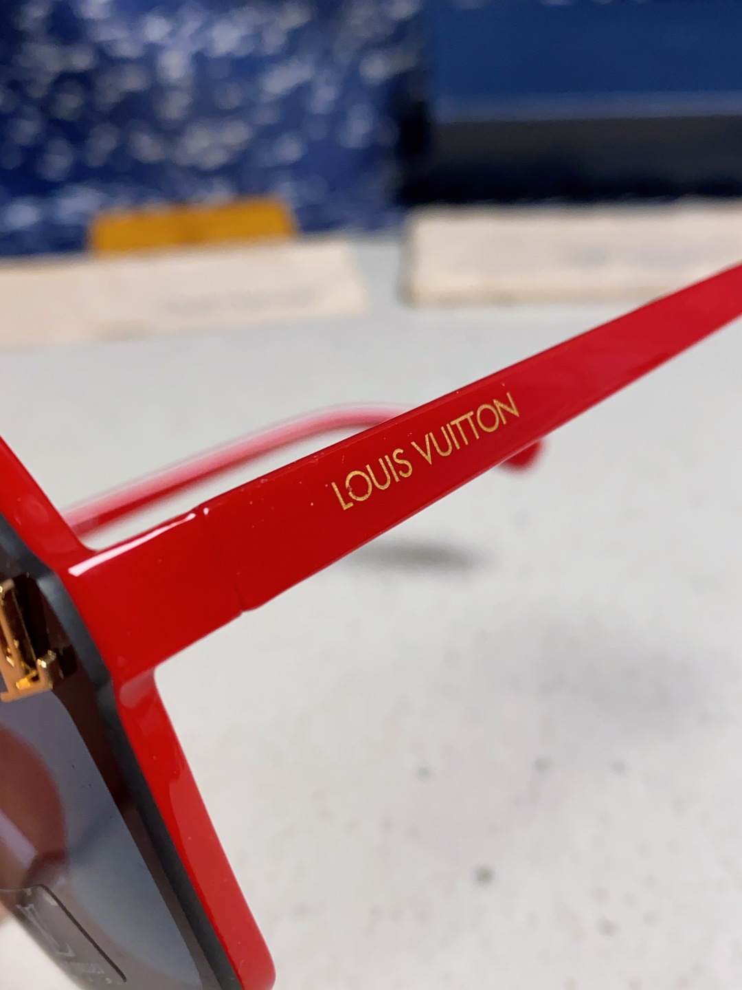 LouisVuitton路易威登 2025新款Lv 时尚轻奢方框防晒墨镜女款 高级感显瘦偏光女士太阳镜大