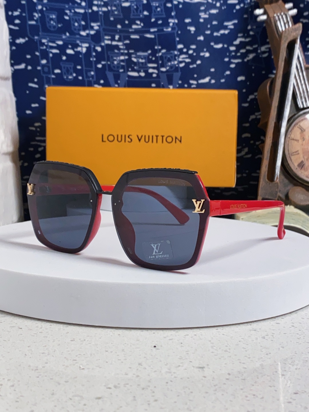 LouisVuitton路易威登 2025新款Lv 时尚轻奢方框防晒墨镜女款 高级感显瘦偏光女士太阳镜大