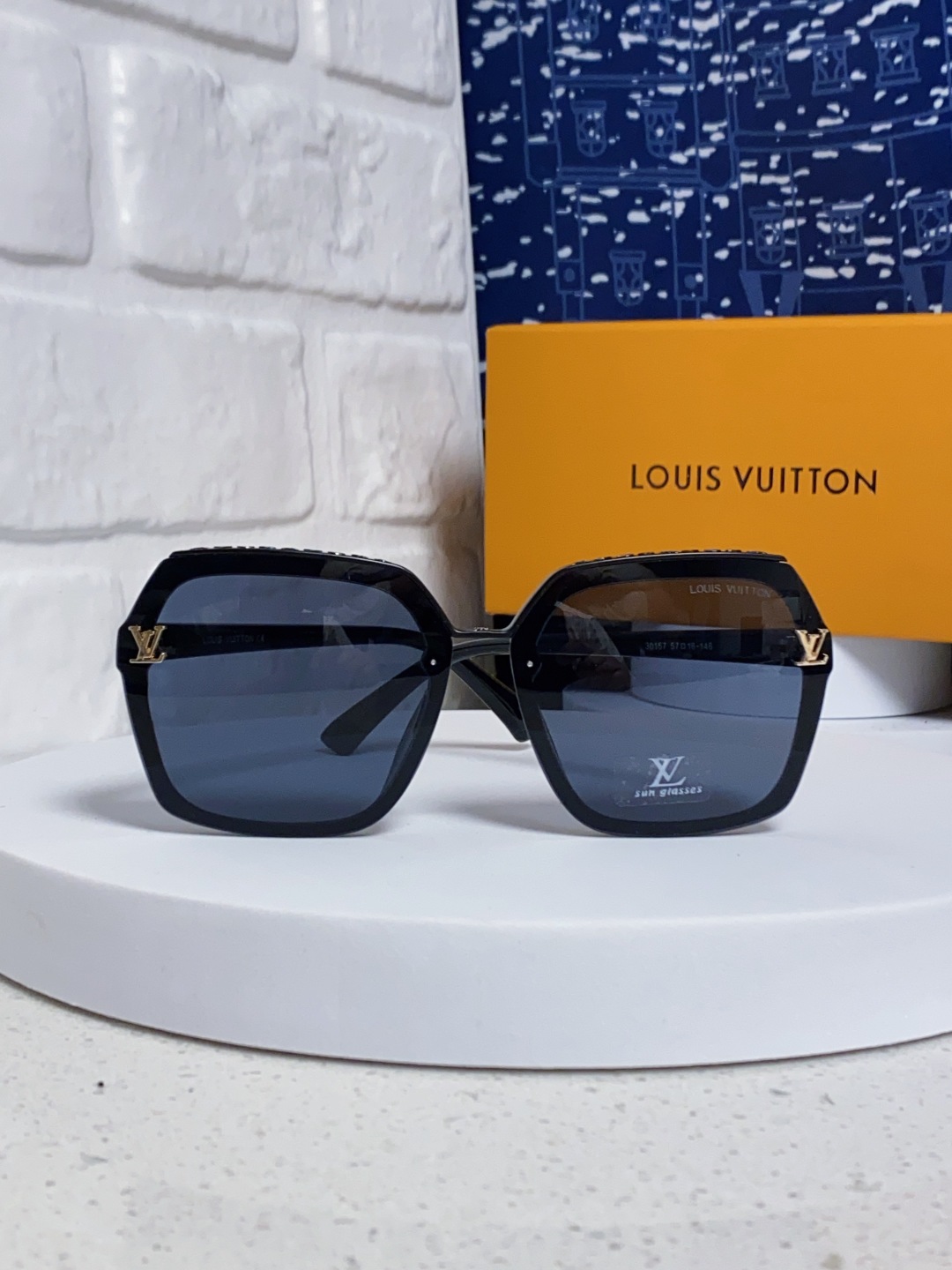 LouisVuitton路易威登 2025新款Lv 时尚轻奢方框防晒墨镜女款 高级感显瘦偏光女士太阳镜大