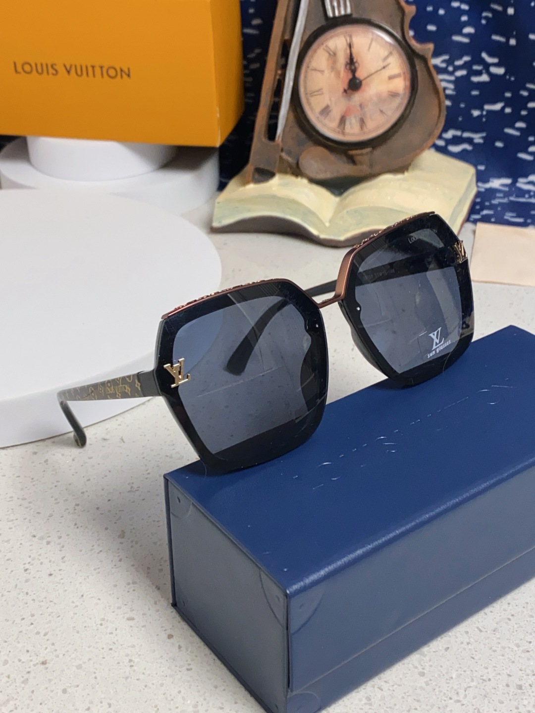LouisVuitton路易威登 2025新款Lv 时尚轻奢方框防晒墨镜女款 高级感显瘦偏光女士太阳镜大
