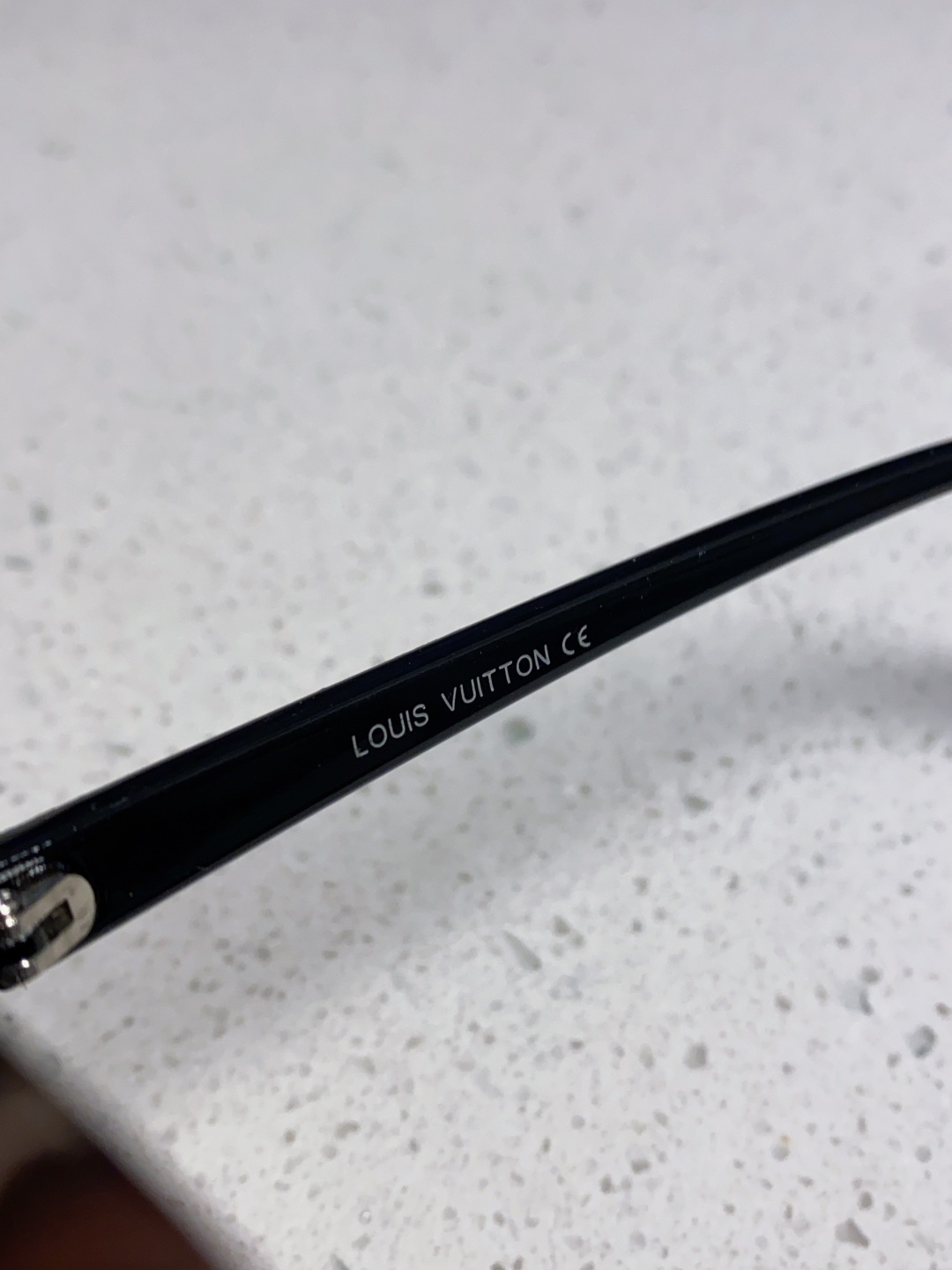 LouisVuitton路易威登 2025新款Lv 时尚轻奢方框防晒墨镜女款 高级感显瘦偏光女士太阳镜大