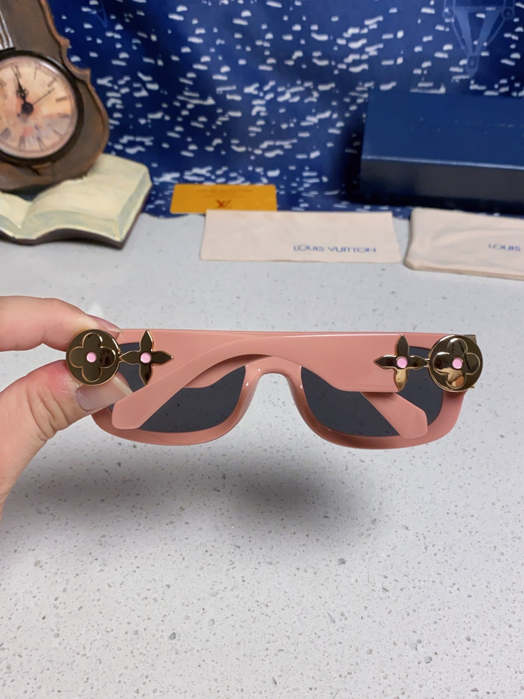 LouisVuitton路易威登 2026新款LV墨镜男士女士通用方框防紫外线休闲太阳镜Z2196W