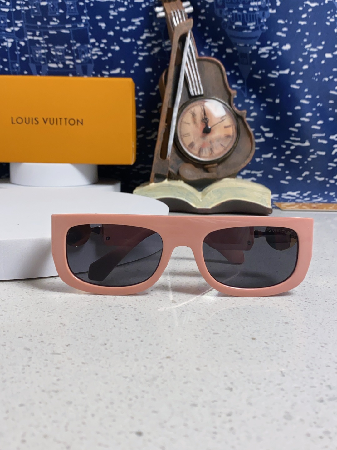 LouisVuitton路易威登 2026新款LV墨镜男士女士通用方框防紫外线休闲太阳镜Z2196W