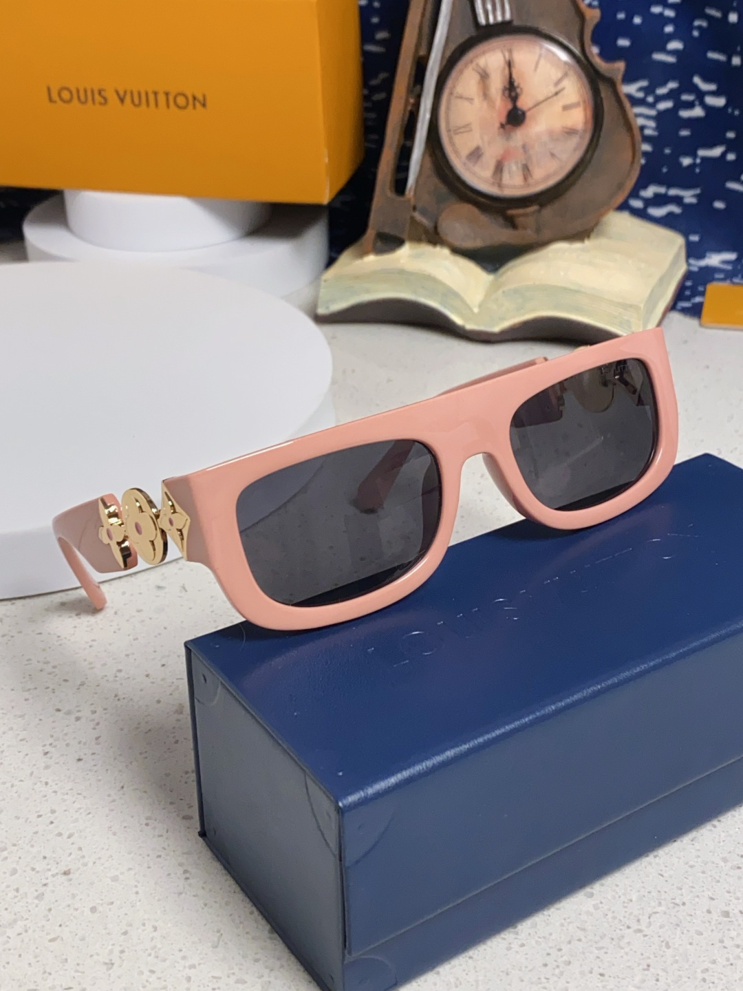 LouisVuitton路易威登 2026新款LV墨镜男士女士通用方框防紫外线休闲太阳镜Z2196W