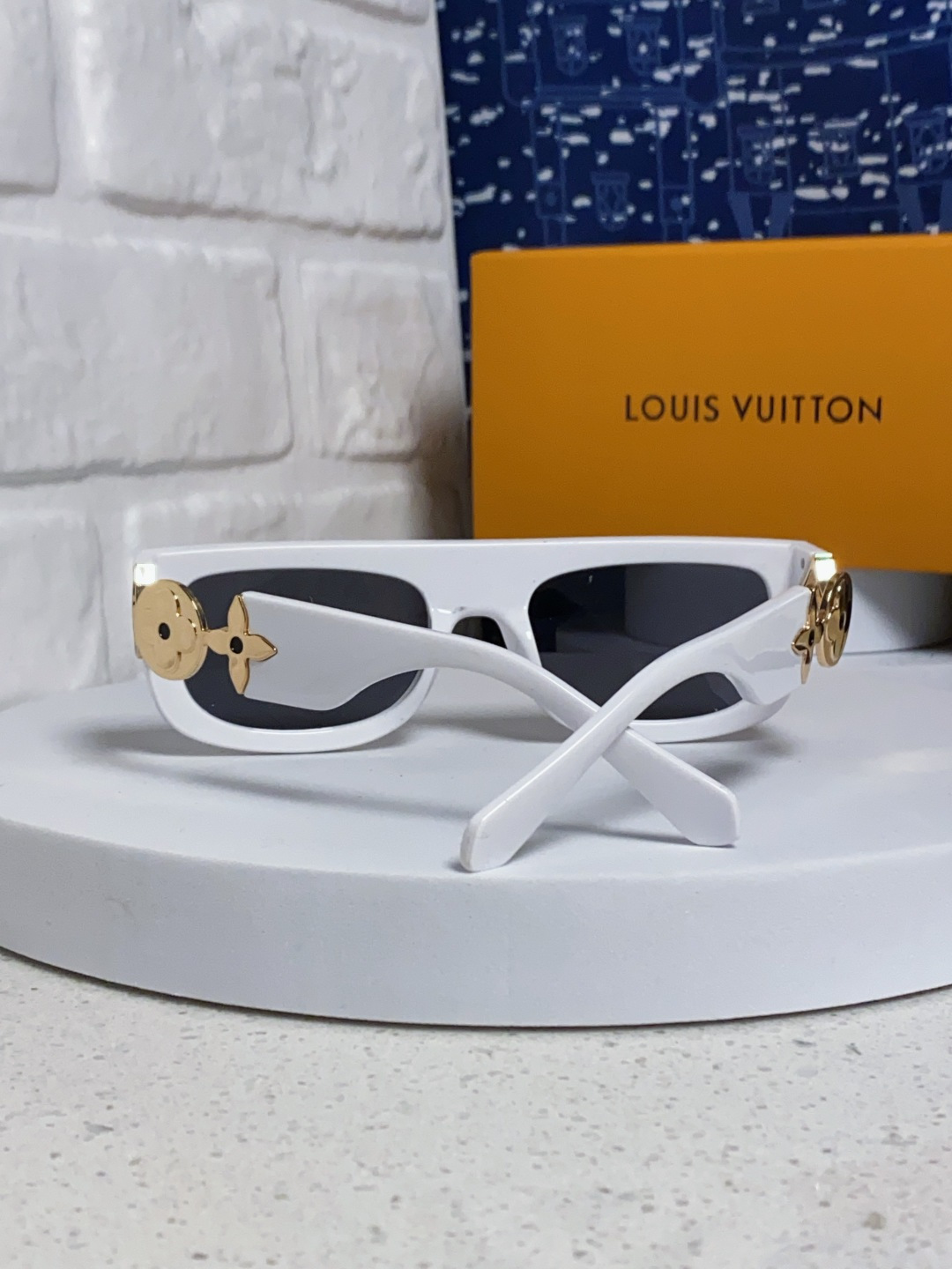 LouisVuitton路易威登 2026新款LV墨镜男士女士通用方框防紫外线休闲太阳镜Z2196W