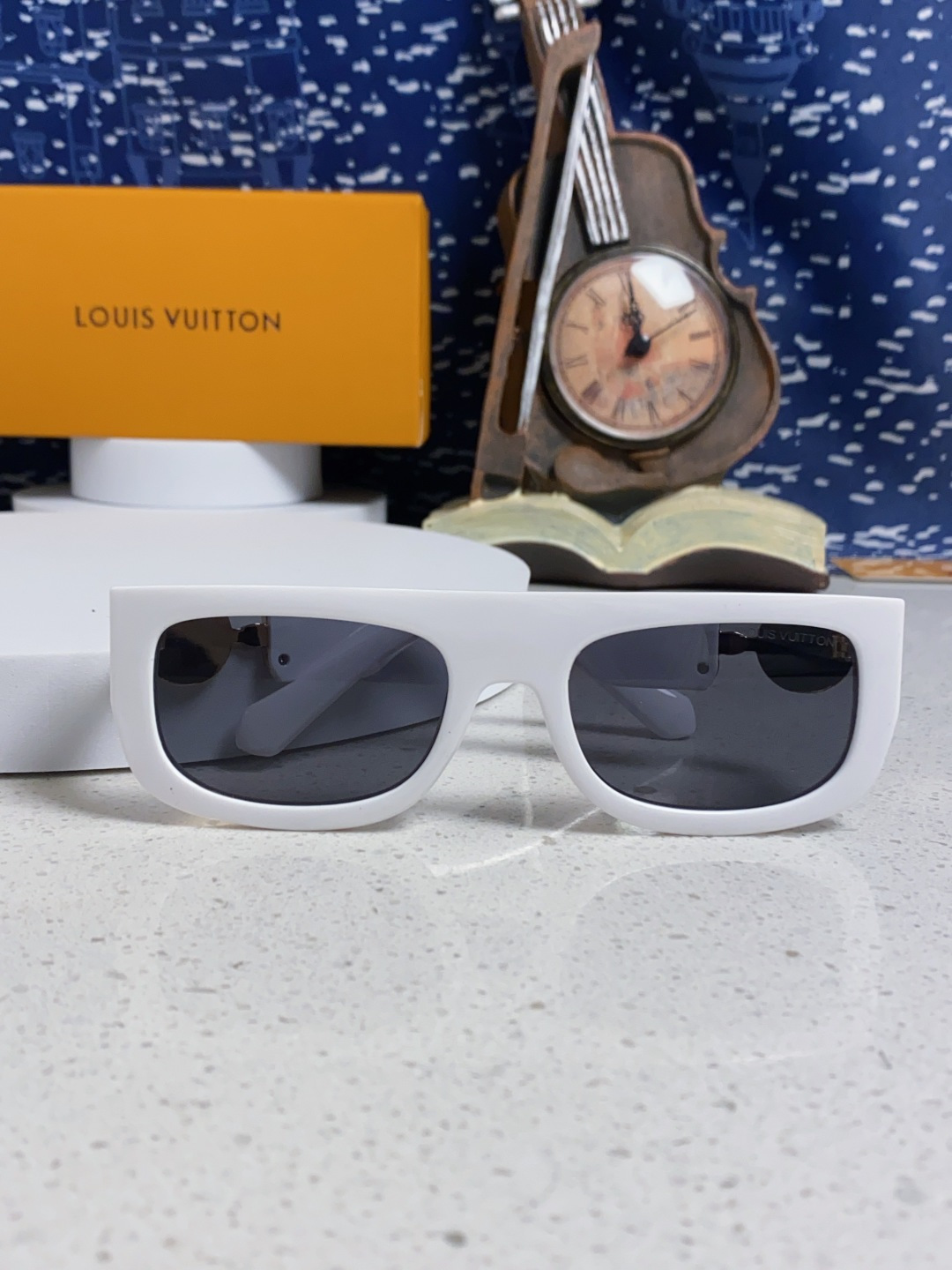 LouisVuitton路易威登 2026新款LV墨镜男士女士通用方框防紫外线休闲太阳镜Z2196W