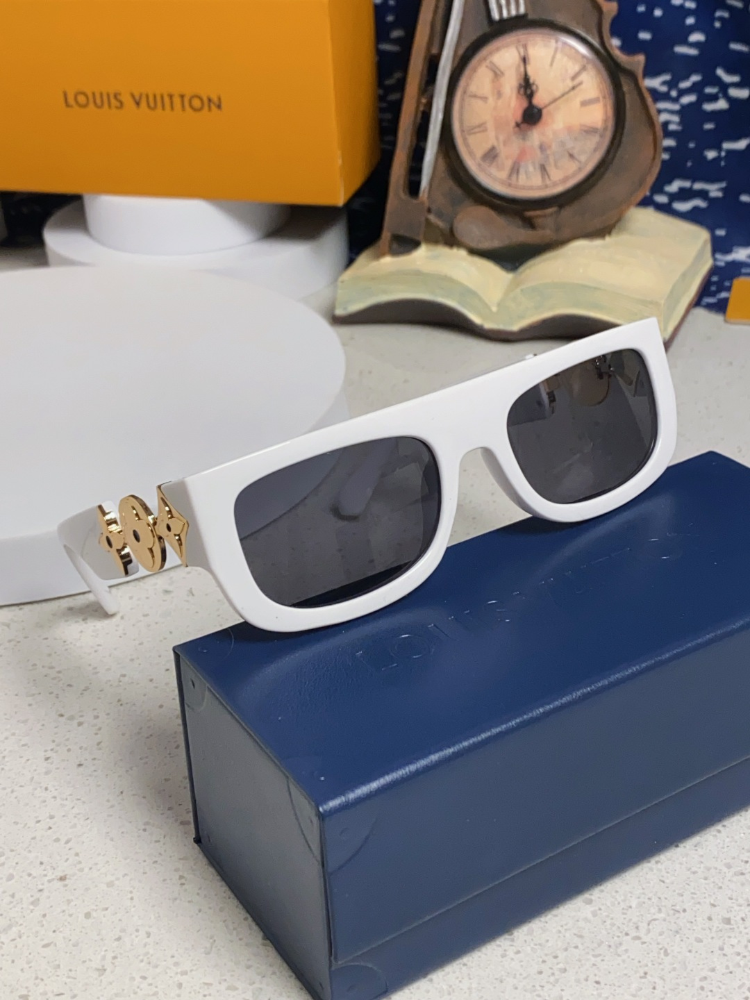 LouisVuitton路易威登 2026新款LV墨镜男士女士通用方框防紫外线休闲太阳镜Z2196W