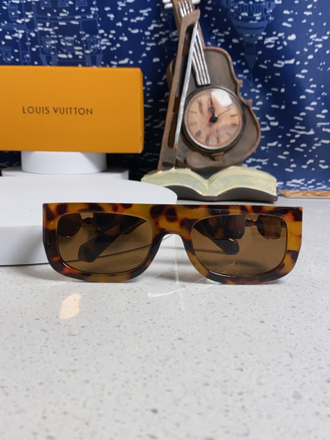 LouisVuitton路易威登 2026新款LV墨镜男士女士通用方框防紫外线休闲太阳镜Z2196W