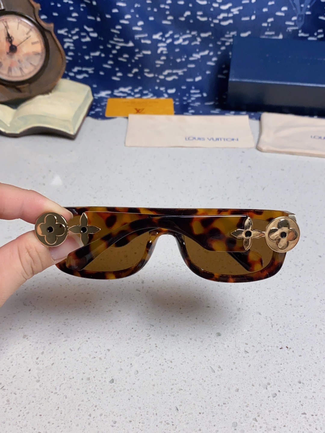 LouisVuitton路易威登 2026新款LV墨镜男士女士通用方框防紫外线休闲太阳镜Z2196W