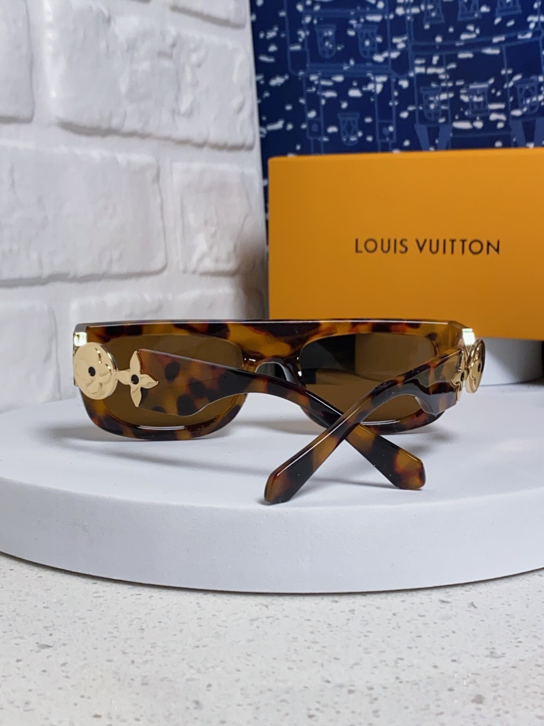 LouisVuitton路易威登 2026新款LV墨镜男士女士通用方框防紫外线休闲太阳镜Z2196W