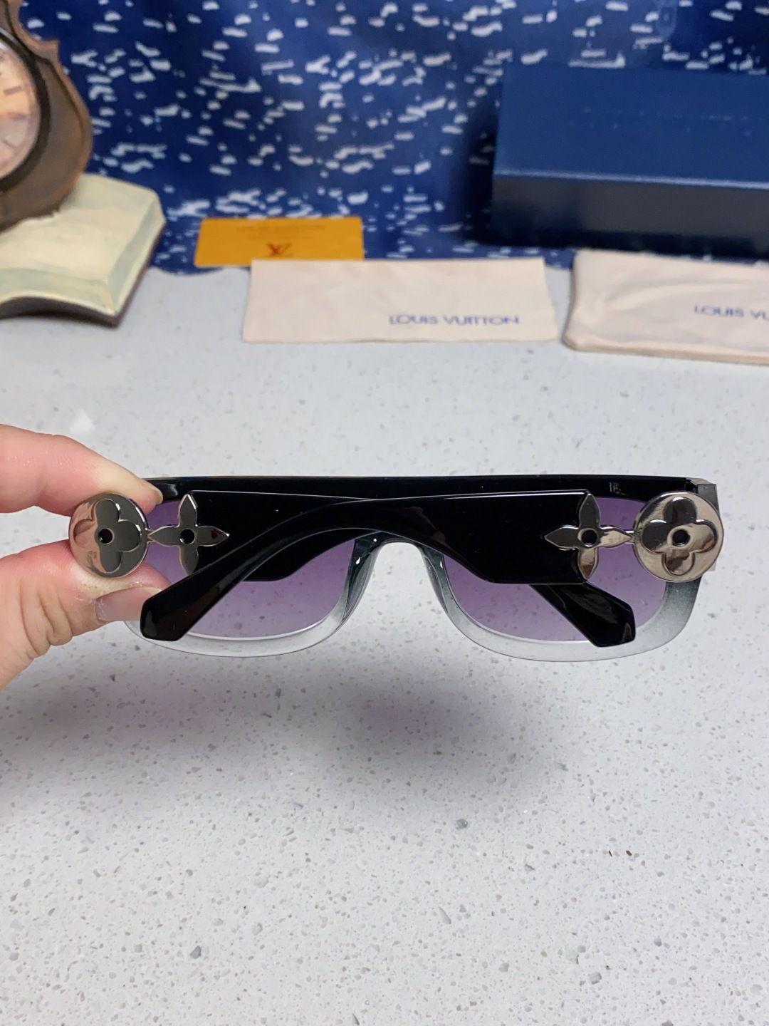 LouisVuitton路易威登 2026新款LV墨镜男士女士通用方框防紫外线休闲太阳镜Z2196W