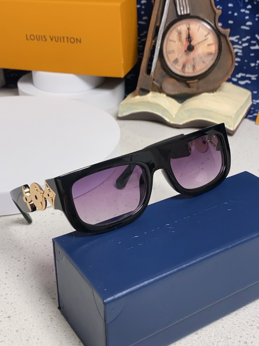 LouisVuitton路易威登 2026新款LV墨镜男士女士通用方框防紫外线休闲太阳镜Z2196W