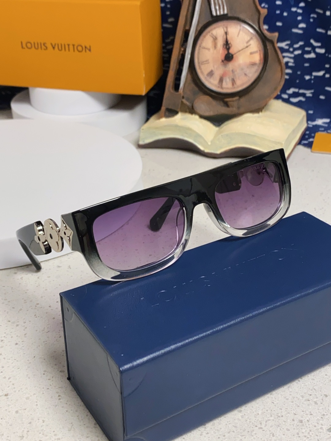 LouisVuitton路易威登 2026新款LV墨镜男士女士通用方框防紫外线休闲太阳镜Z2196W