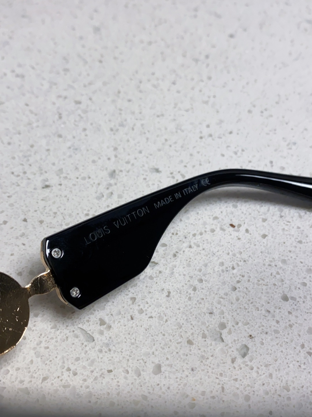 LouisVuitton路易威登 2026新款LV墨镜男士女士通用方框防紫外线休闲太阳镜Z2196W