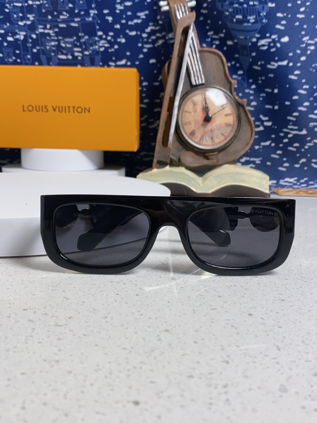 LouisVuitton路易威登 2026新款LV墨镜男士女士通用方框防紫外线休闲太阳镜Z2196W