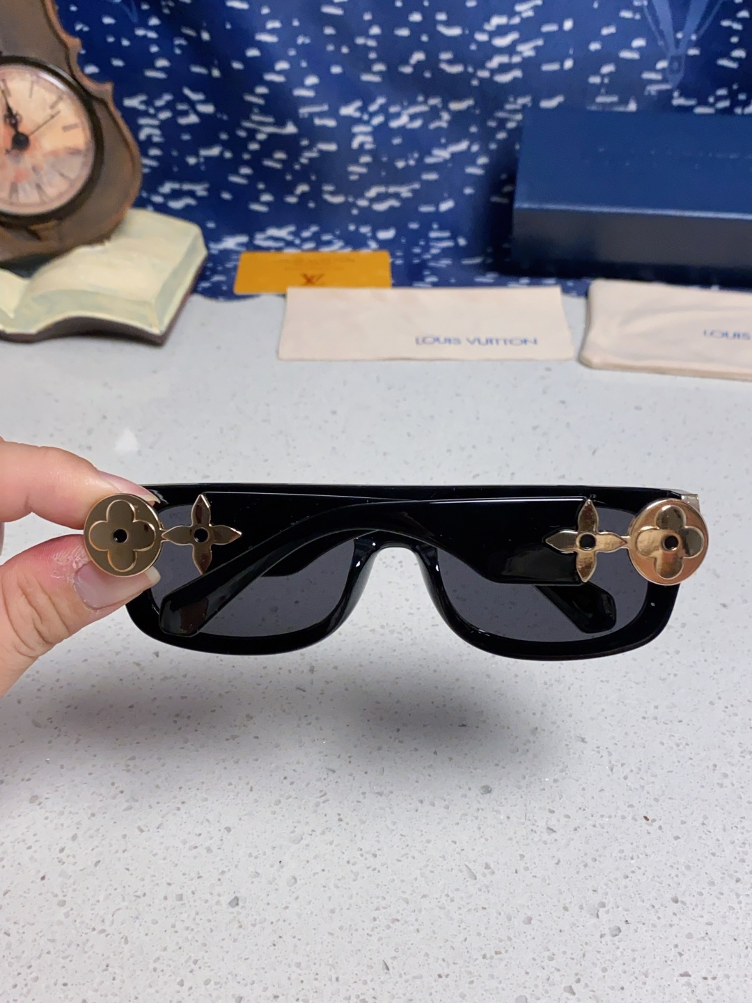 LouisVuitton路易威登 2026新款LV墨镜男士女士通用方框防紫外线休闲太阳镜Z2196W