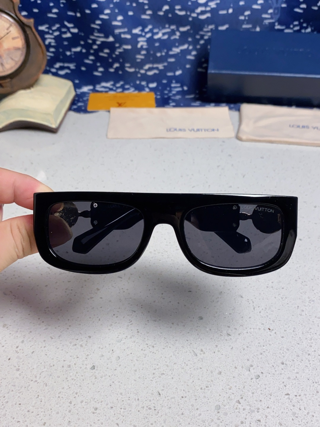 LouisVuitton路易威登 2026新款LV墨镜男士女士通用方框防紫外线休闲太阳镜Z2196W