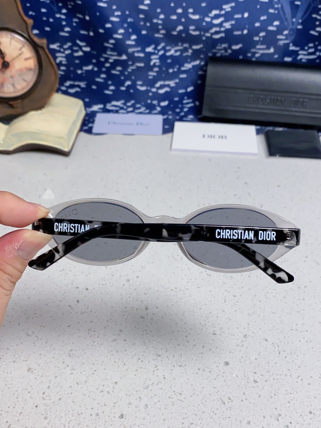 Dior迪奥 2025新款椭圆形猫眼墨镜女士迪丽热巴胶片同款高级感街拍防嗮太阳镜