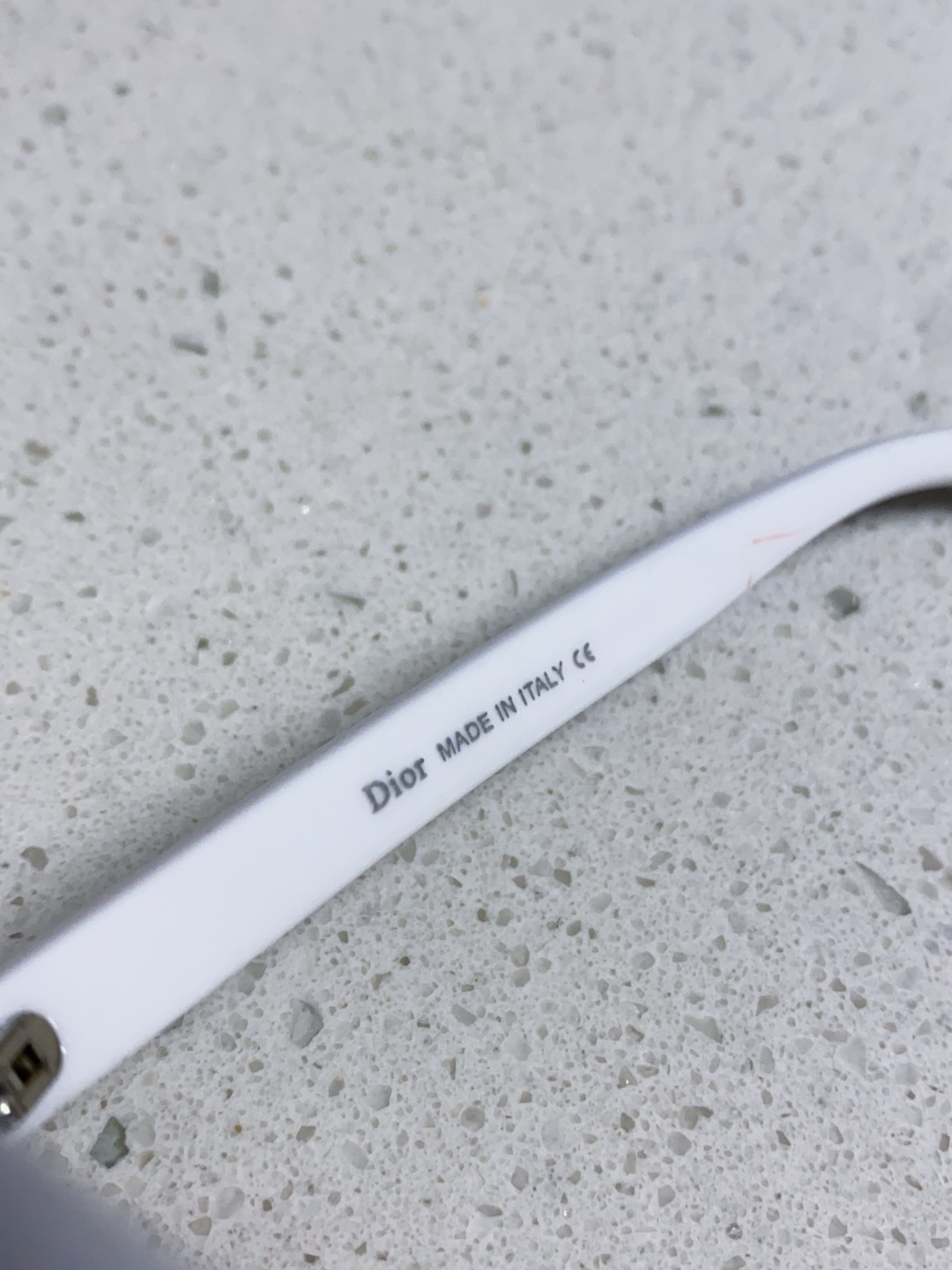 Dior迪奥 2025新款椭圆形猫眼墨镜女士迪丽热巴胶片同款高级感街拍防嗮太阳镜