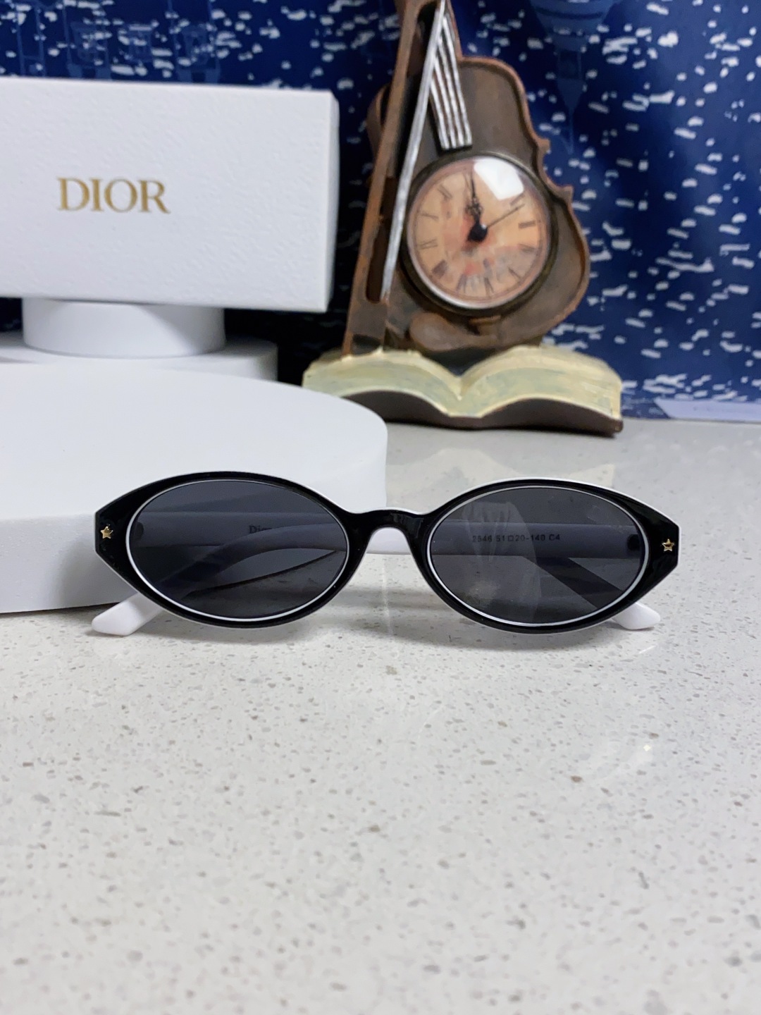Dior迪奥 2025新款椭圆形猫眼墨镜女士迪丽热巴胶片同款高级感街拍防嗮太阳镜