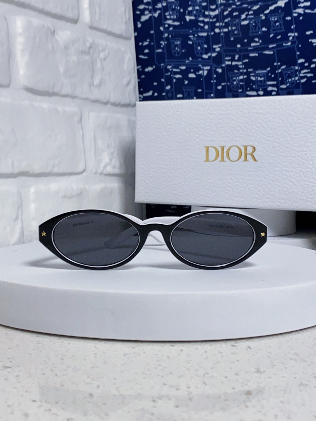 Dior迪奥 2025新款椭圆形猫眼墨镜女士迪丽热巴胶片同款高级感街拍防嗮太阳镜