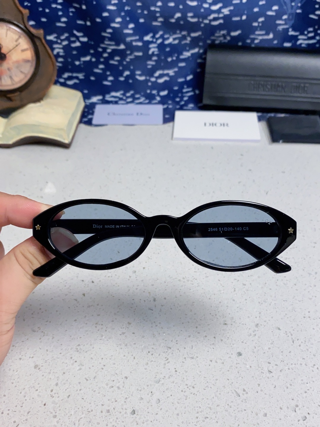 Dior迪奥 2025新款椭圆形猫眼墨镜女士迪丽热巴胶片同款高级感街拍防嗮太阳镜