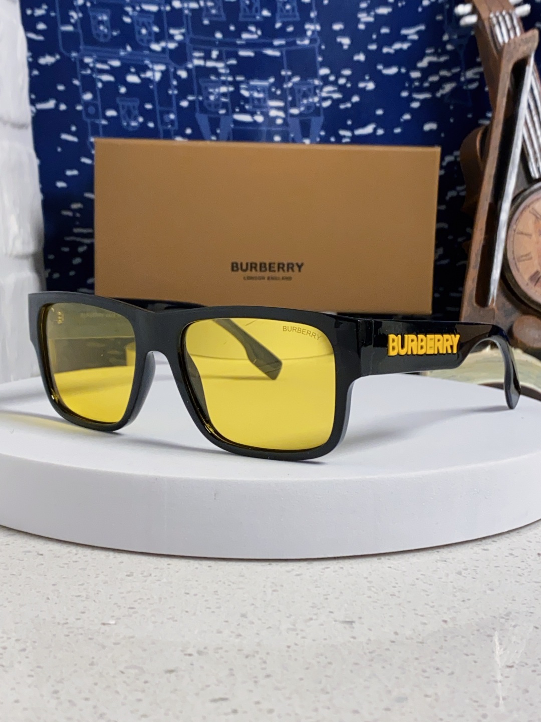 Burberry巴宝莉 2025新款方形户外偏光太阳镜经典百搭男女墨镜钓鱼运动眼镜 男女通用