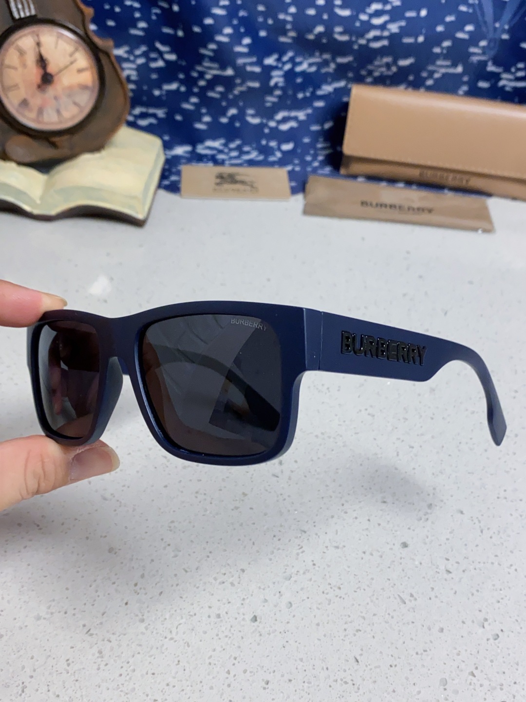 Burberry巴宝莉 2025新款方形户外偏光太阳镜经典百搭男女墨镜钓鱼运动眼镜 男女通用