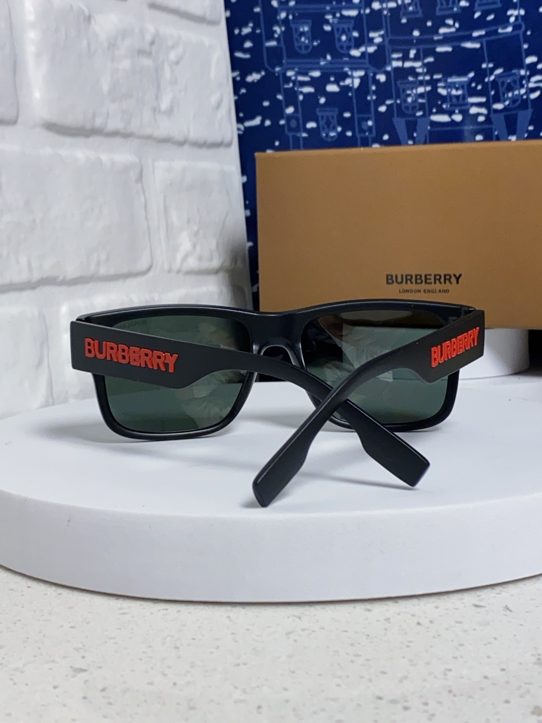 Burberry巴宝莉 2025新款方形户外偏光太阳镜经典百搭男女墨镜钓鱼运动眼镜 男女通用