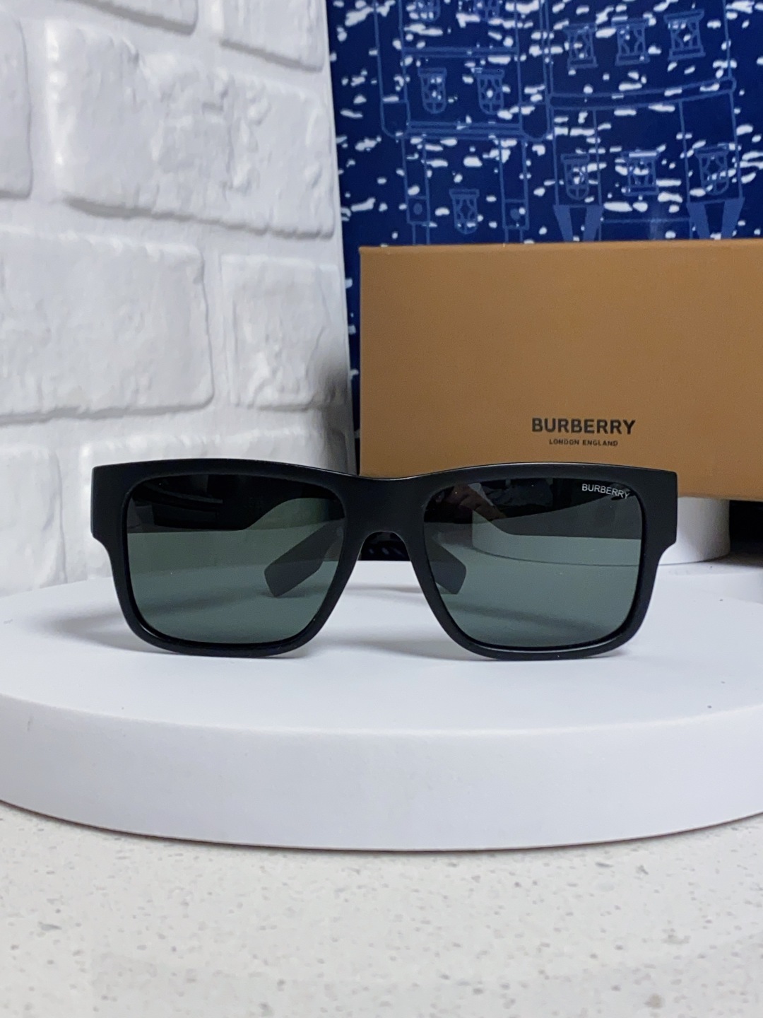 Burberry巴宝莉 2025新款方形户外偏光太阳镜经典百搭男女墨镜钓鱼运动眼镜 男女通用