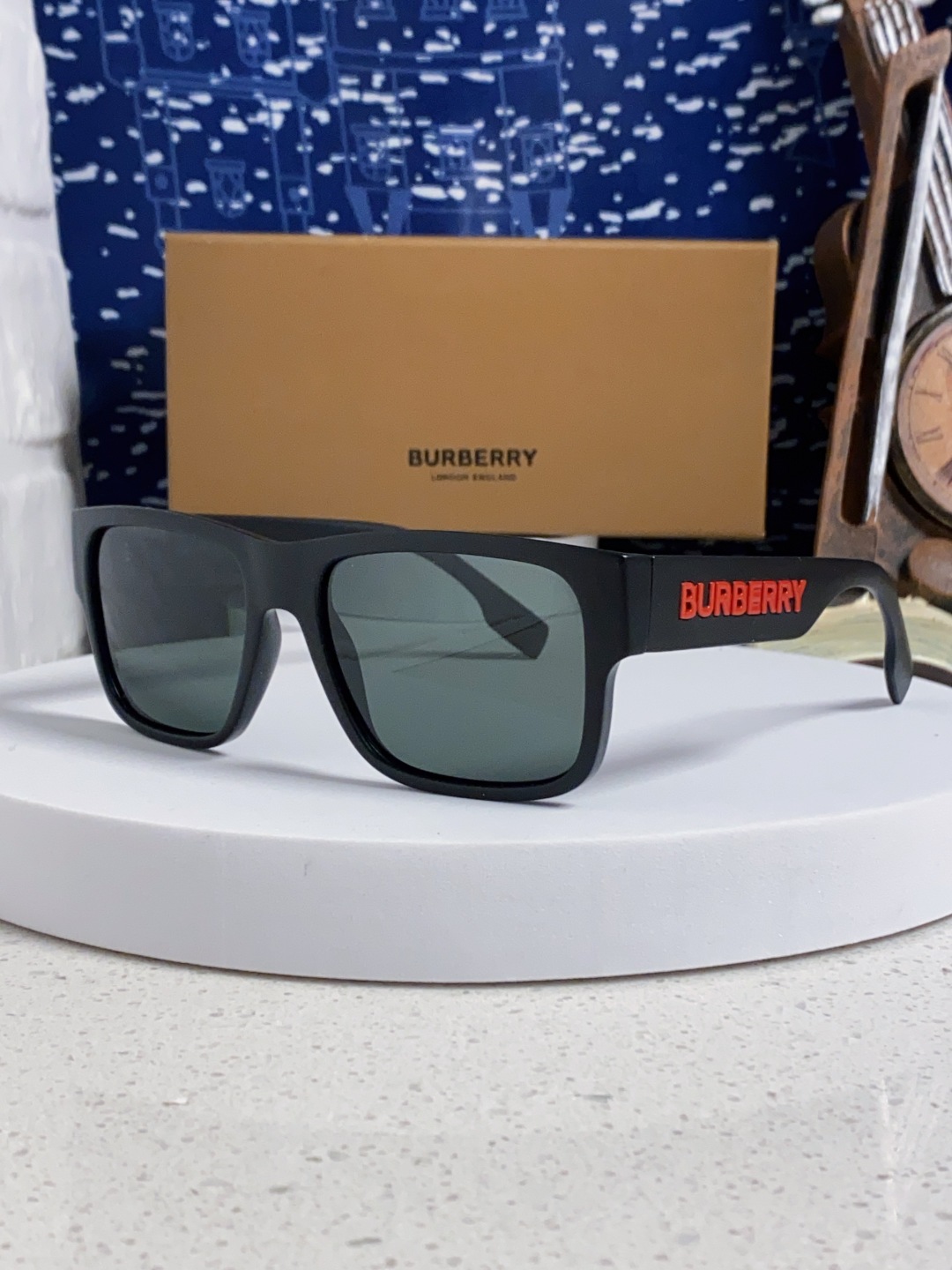 Burberry巴宝莉 2025新款方形户外偏光太阳镜经典百搭男女墨镜钓鱼运动眼镜 男女通用